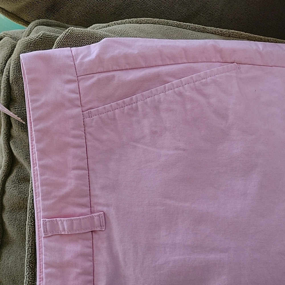 Vineyard Vines Shorts - Picture 4 of 8